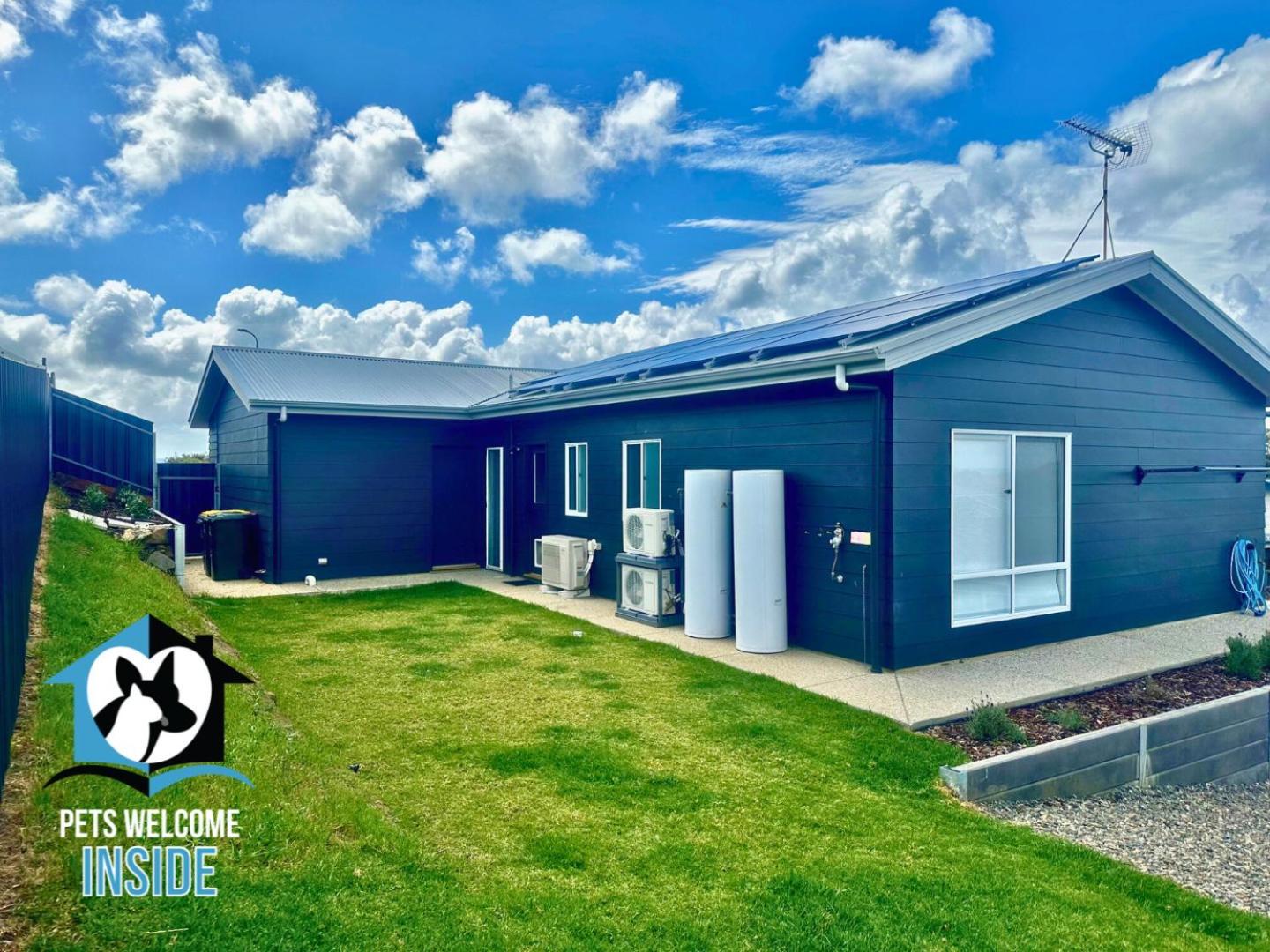 Brand New 3 Bed 2 Bath With Sea Views Holiday home Encounter Bay